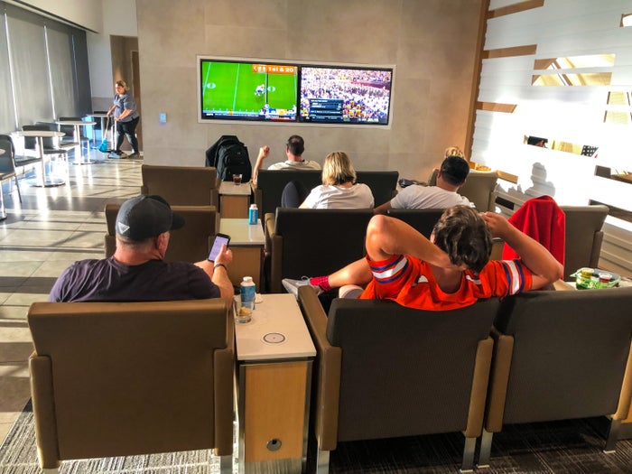 American Airlines Flagship Lounge LAX television room