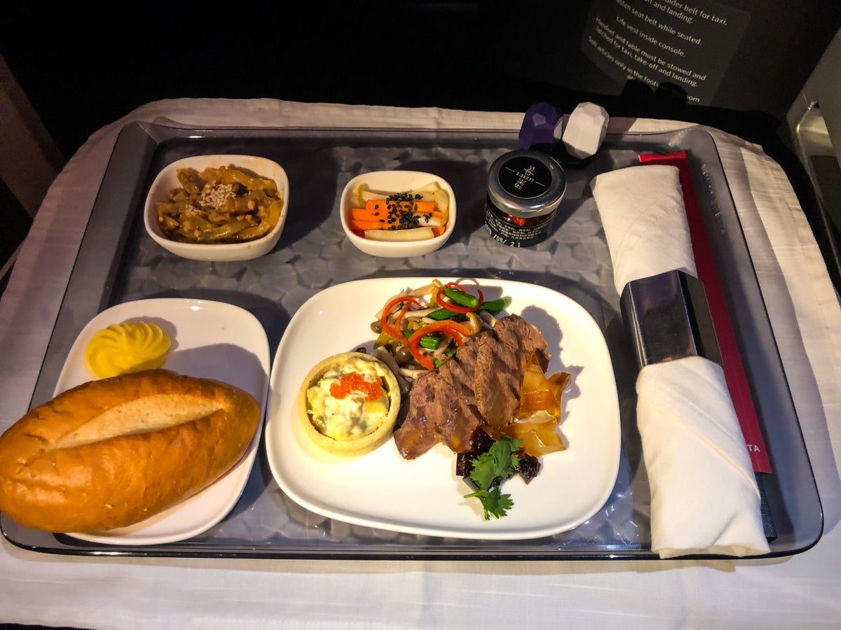 Delta One Suites A350-900 Chinese Starters