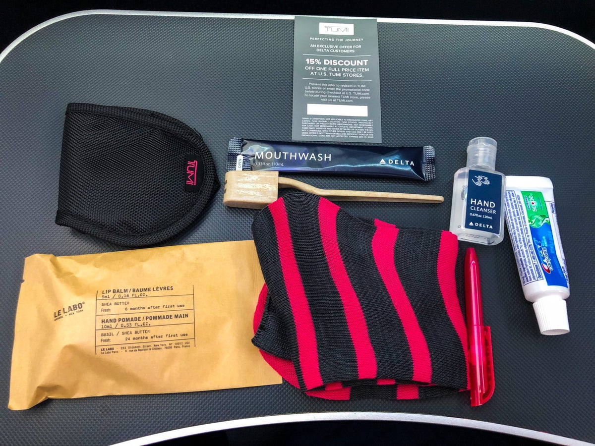 Delta One Suites A350-900 Tumi amenity kit contents
