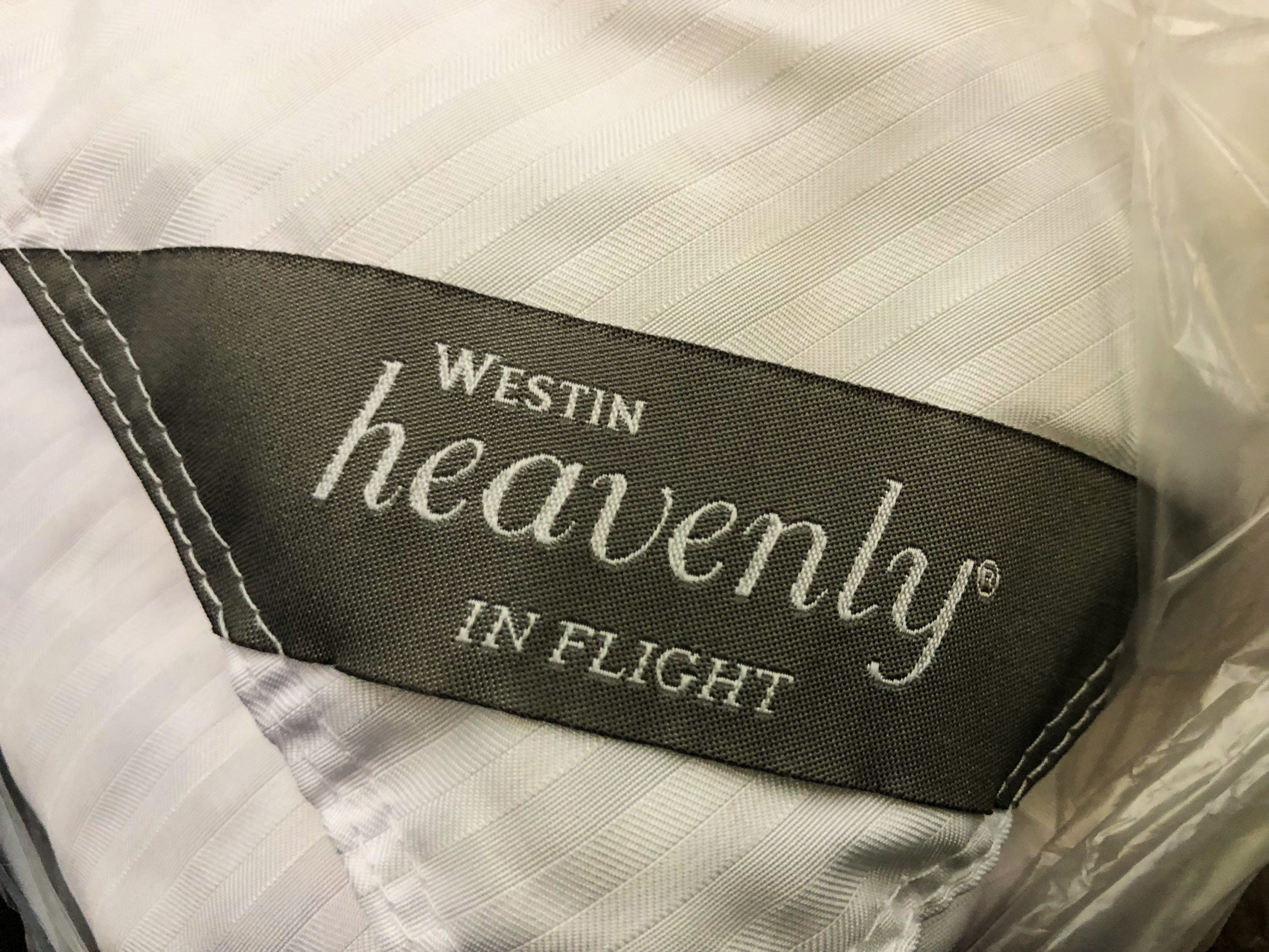 Delta One Suites A350-900 Westin Heavenly närbild