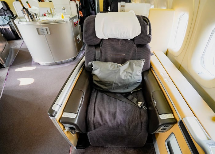 Lufthansa B747-8 First Class Seat - Cherag Dubash