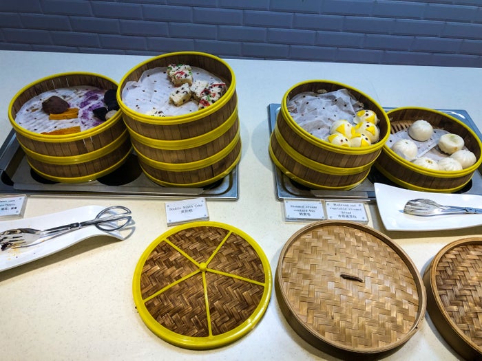 PVG Airport VIP Lounge 137 dim sum