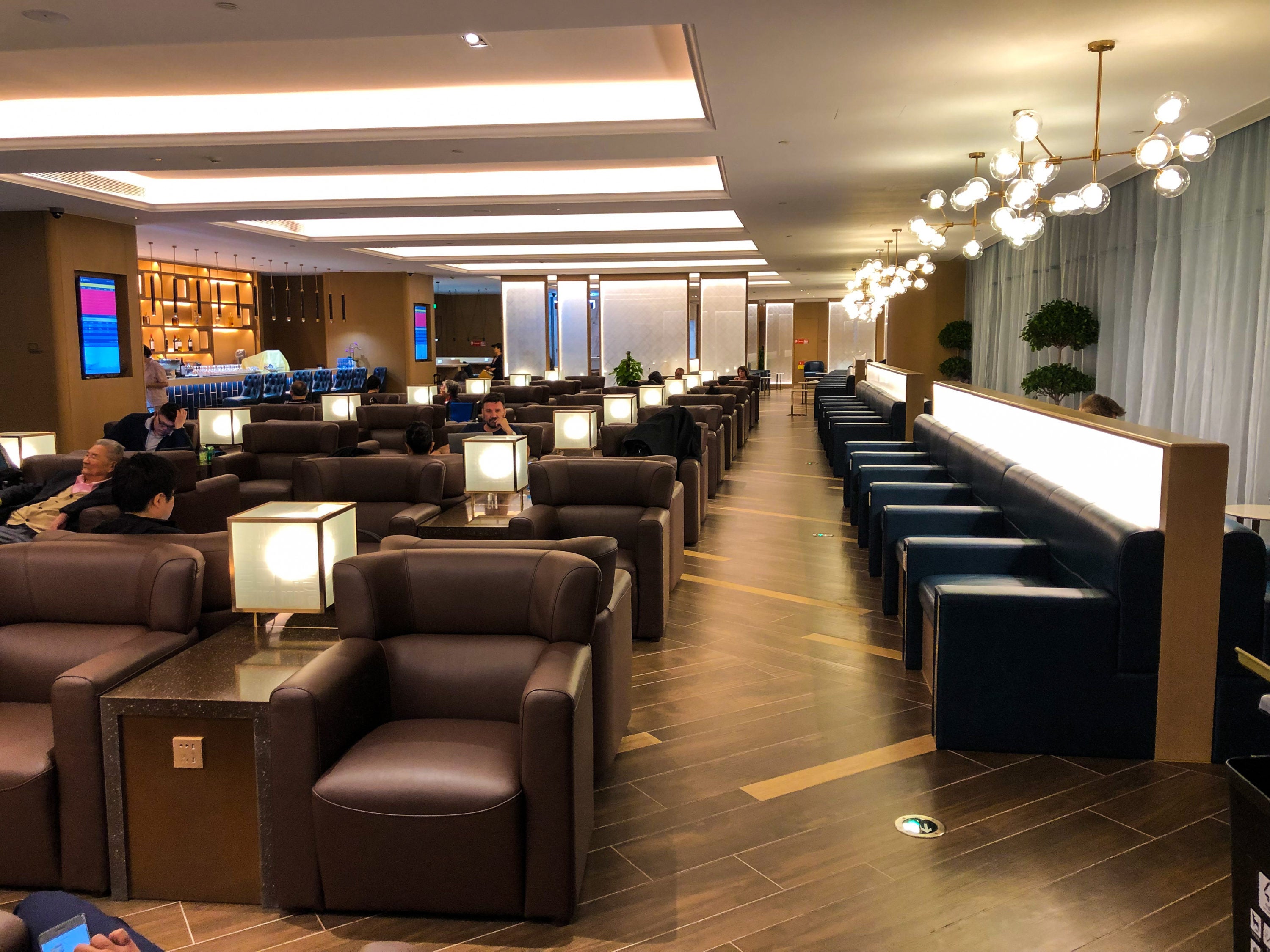 PVG Airport VIP Lounge 137 fő ülőhelye folytatás