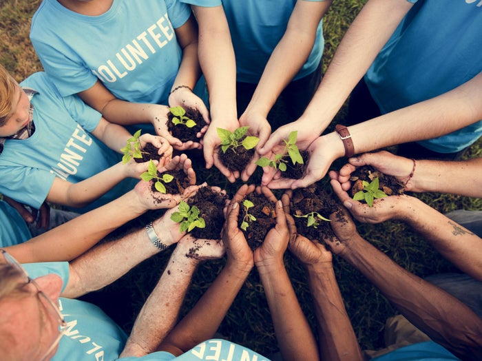The Ultimate Guide to Volunteering Abroad and Volunteer Travel