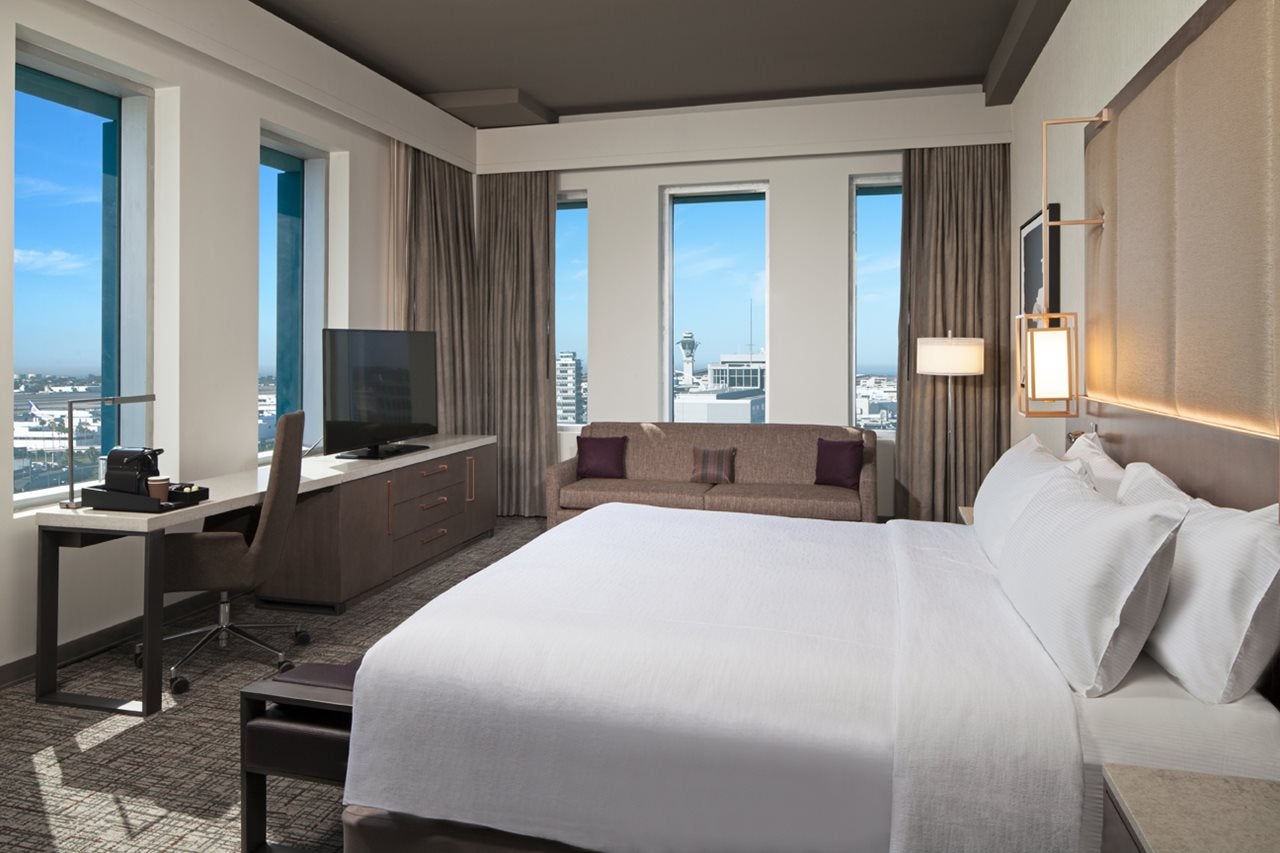 H Hotel Los Angeles, Curio Collection by Hilton