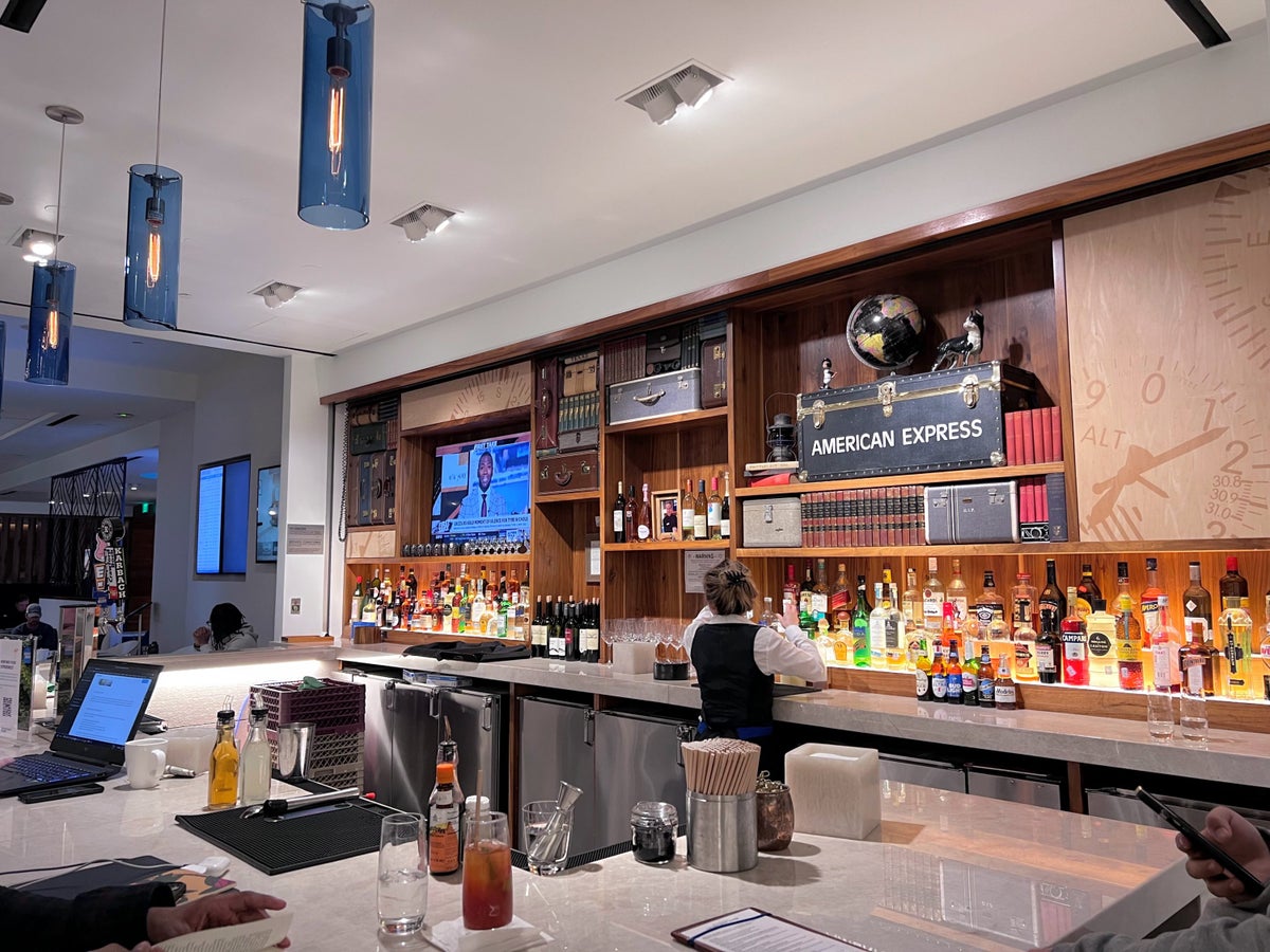 American Express Targeting Customers for Guest Lounge Access