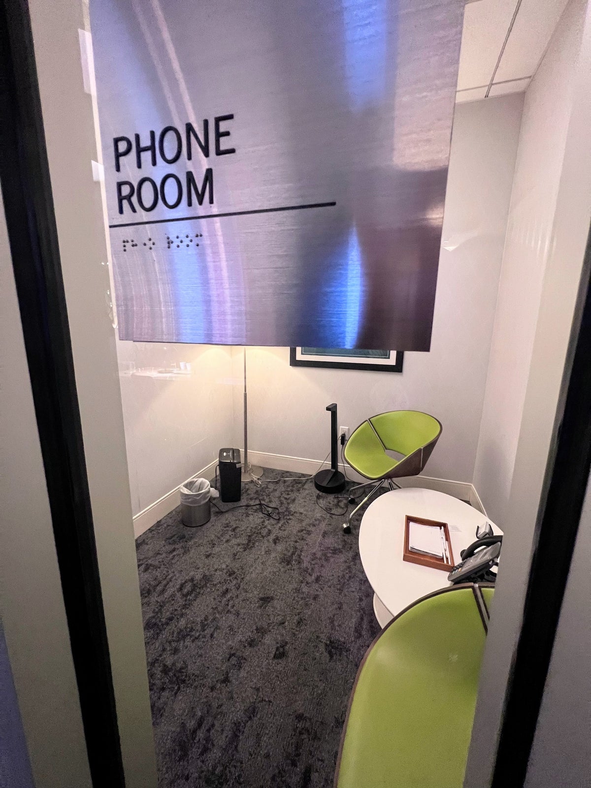 Houston Centurion Lounge phone room