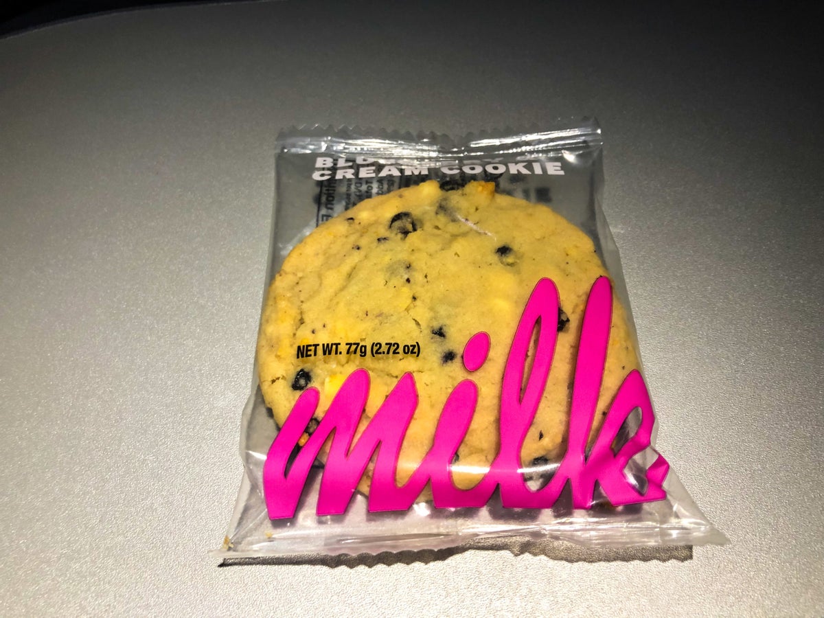 JetBlue Mint A321 Milk Bar cookie