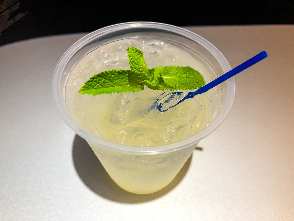 JetBlue Mint A321 cocktail
