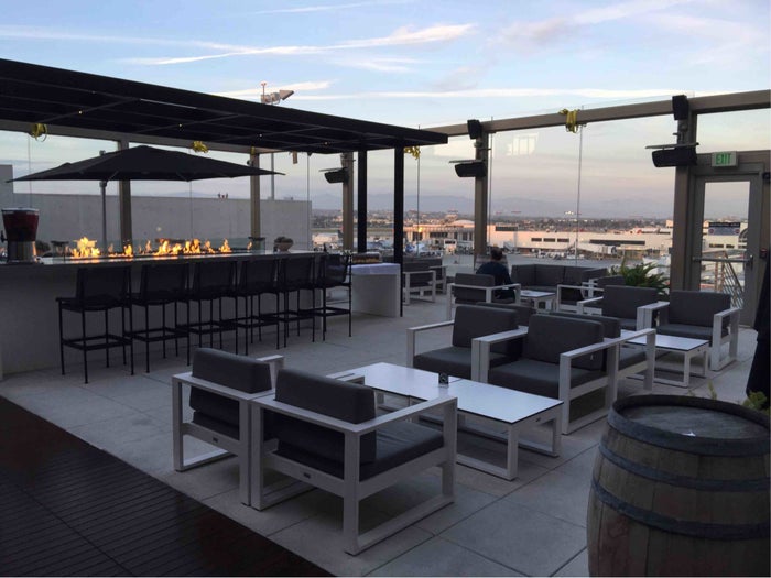 Star Alliance First Class Lounge at LAX