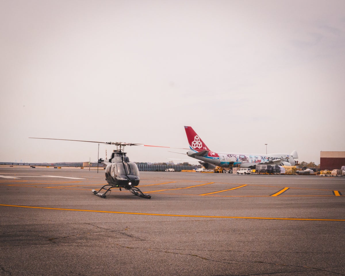 BLADE Bell 407 Helicopter at JFK