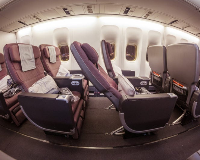 Qantas Boeing 747 Premium Economy Review [Sydney to Tokyo]