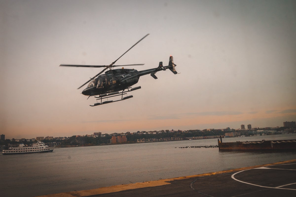 BLADE Helicopter Take-Off from Manhattan
