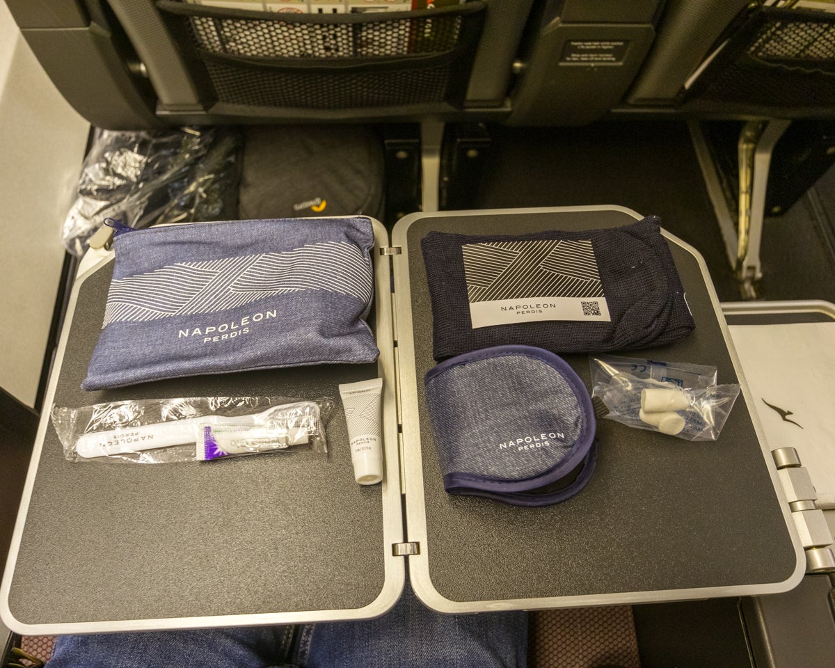 Qantas Boeing 747 Premium Economy Amenity Kit Contents