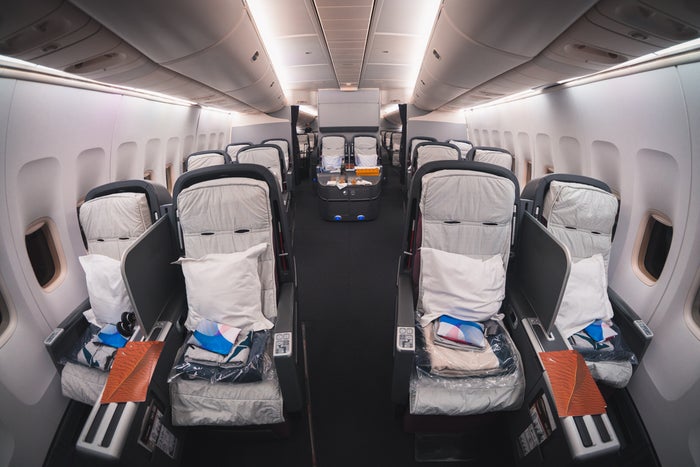 Qantas Boeing 747 Business Class Nose Cabin from Front