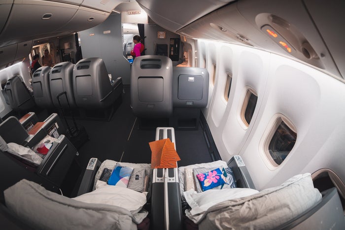 Qantas Boeing 747 Business Class 6J/6K