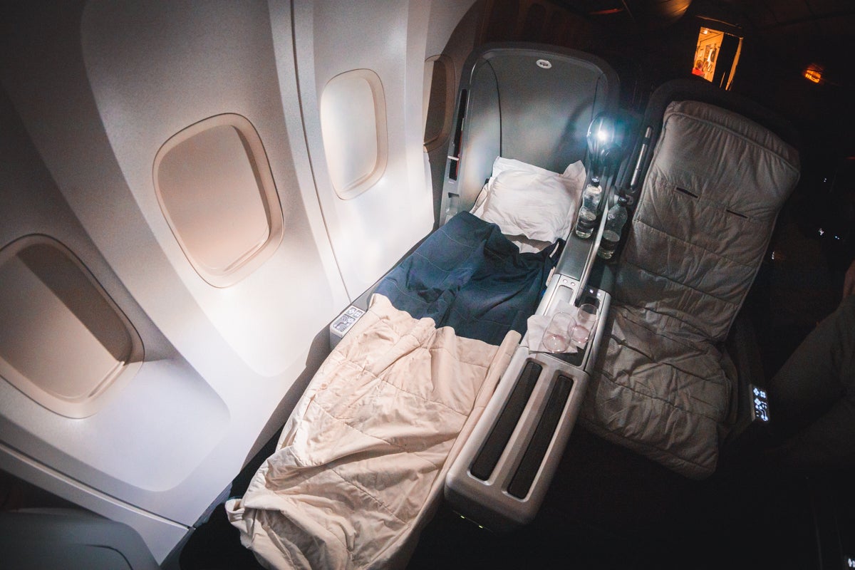 Qantas Boeing 747 Business Class Flat Bed