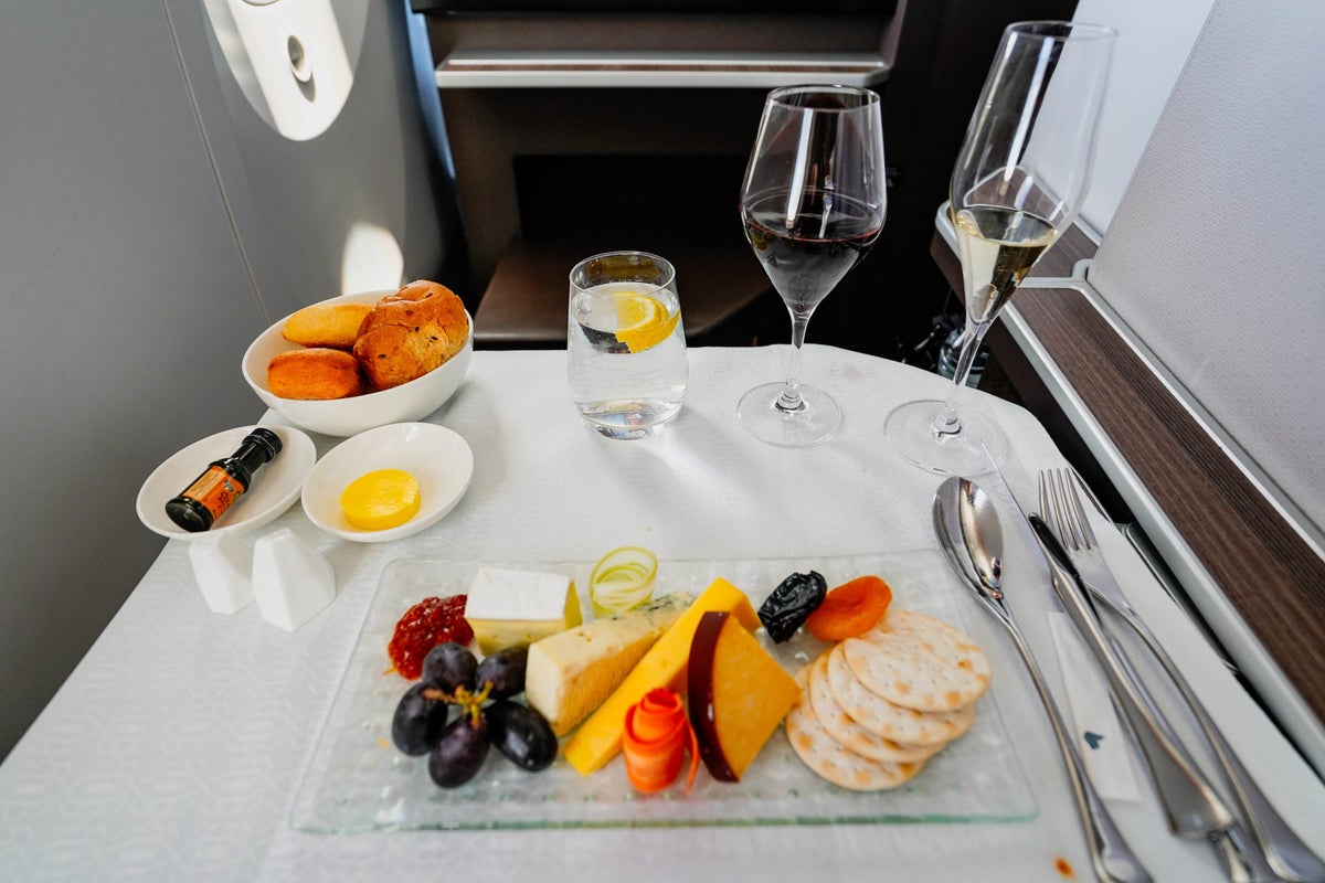 Oman Air B787-9 Business Class --- Cheese Platter