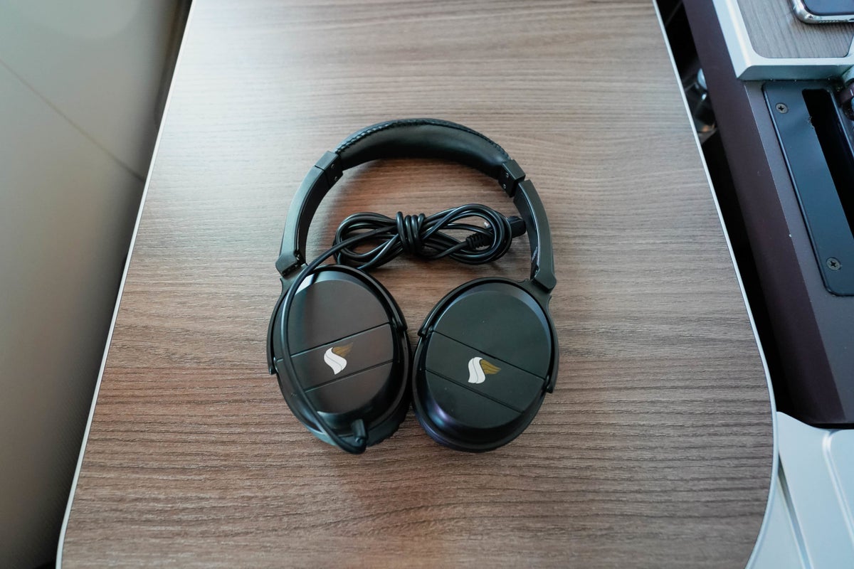 Oman Air B787-9 Business Class Cabin --- Noise-Canceling Headphones
