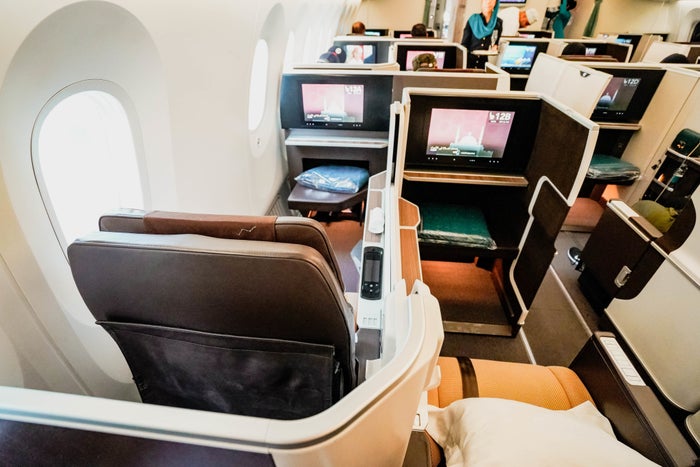 Oman Air B787-9 Business Class --- Apex Suites 12A and 12B