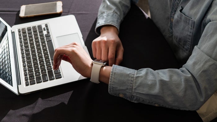 How Businesses Can Save Money & Maximize Points on Apple Purchases