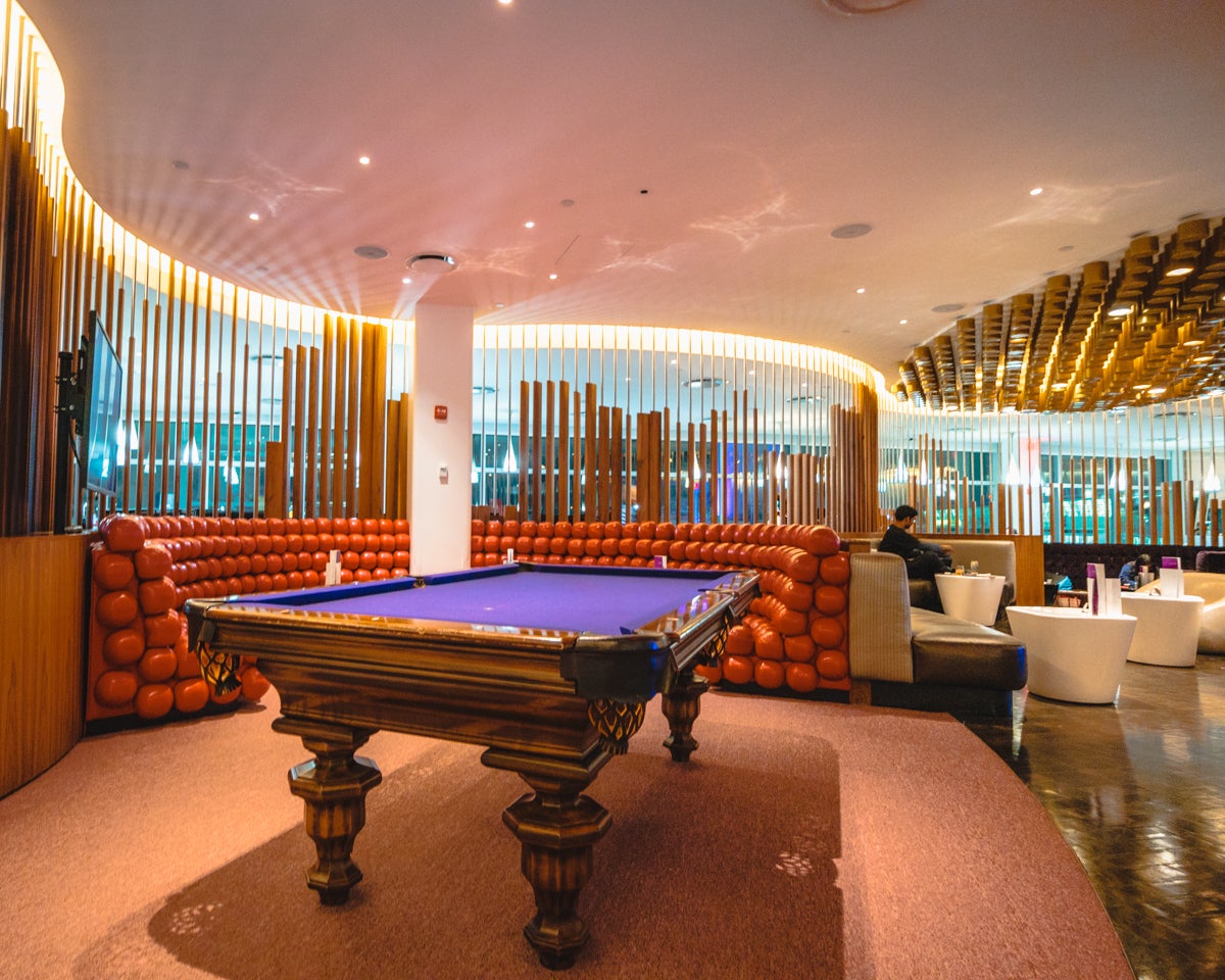 Virgin Atlantic Clube JFK Mesa de Bilhar