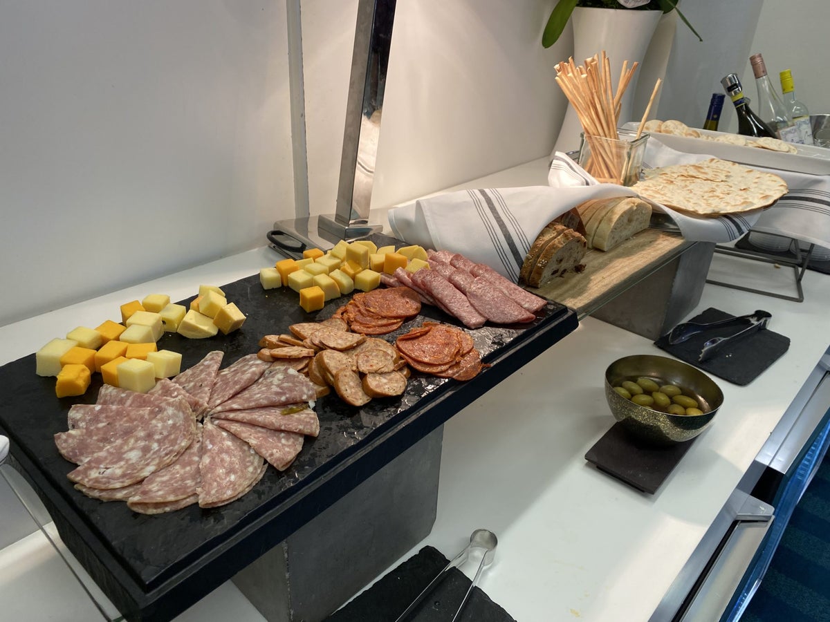 Brightline Miami Select First Class Lounge Snacks