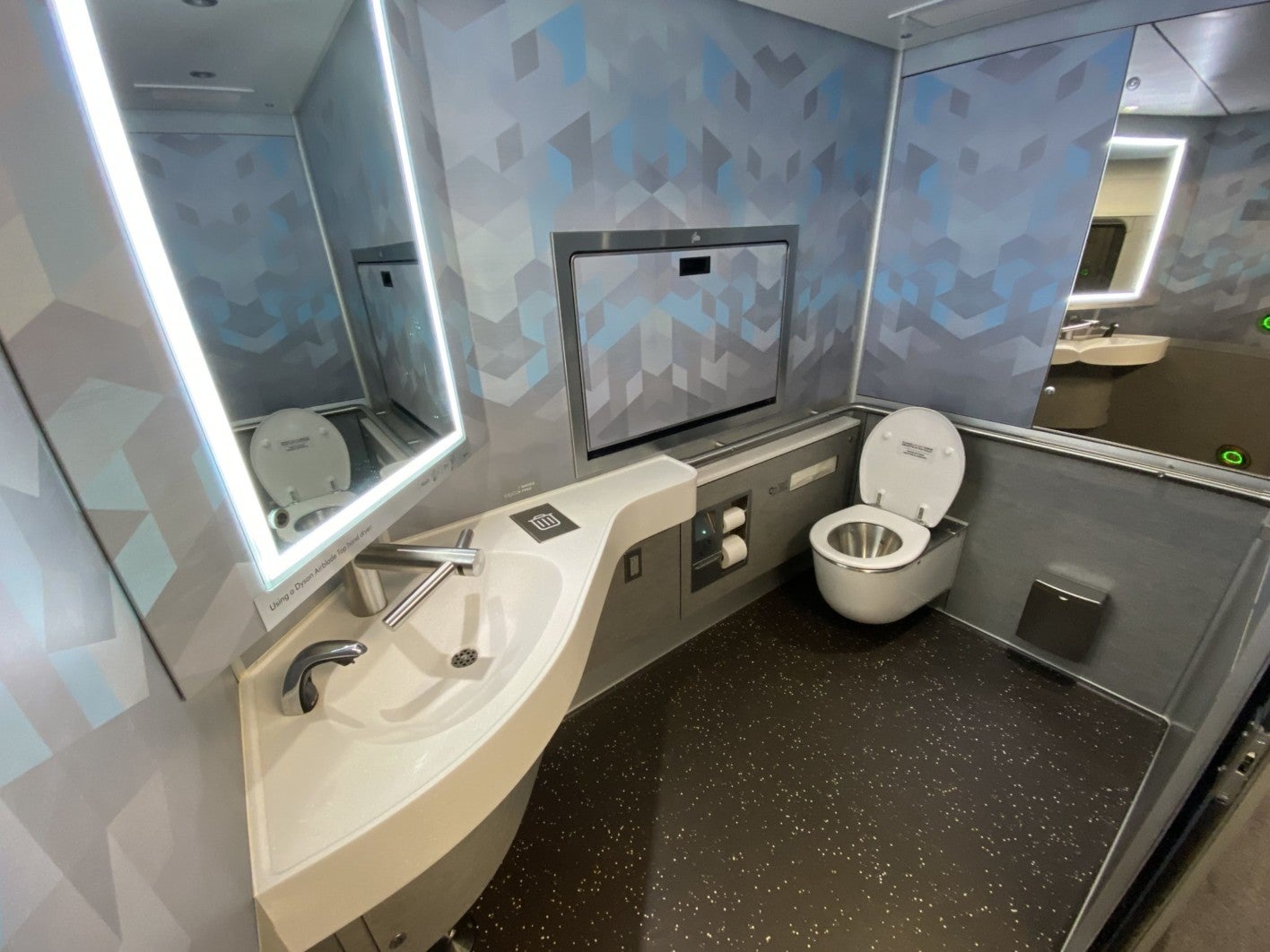 Brightline Train Service Review [Miami Ft. Lauderdale WPB]