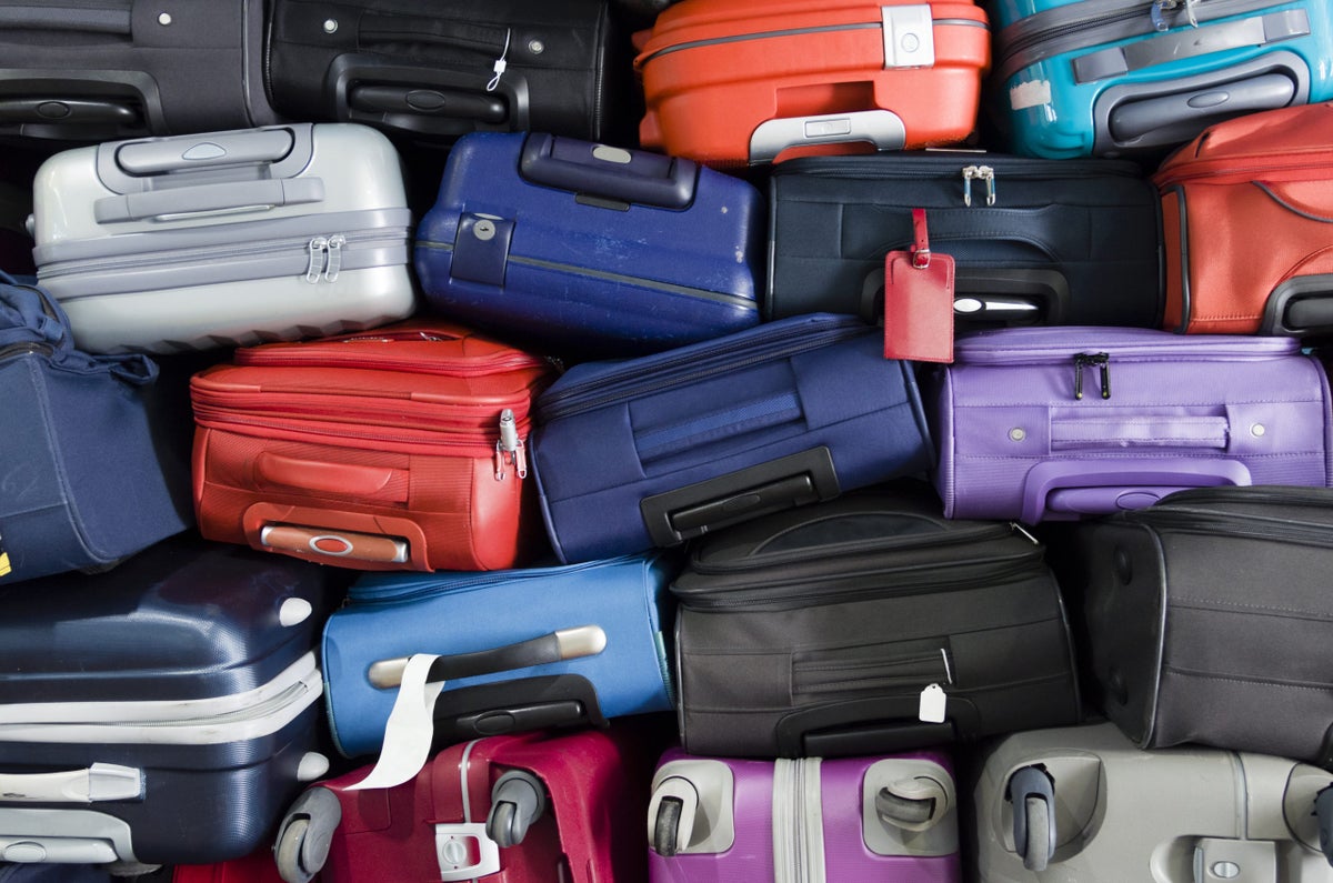 Do I Need To Pay With My Airline Credit Card To Get Free Checked Bags & Perks?