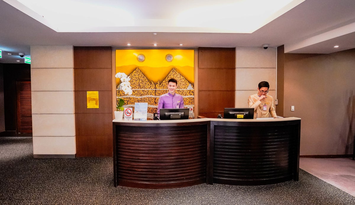 Thai Airways Royal First Lounge Reception