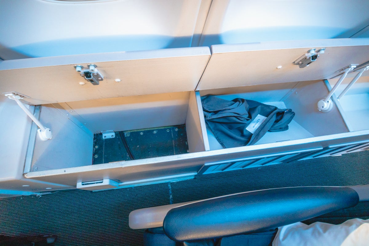 British Airways Boeing 747 Club World Business Class Upper Deck Window Storage