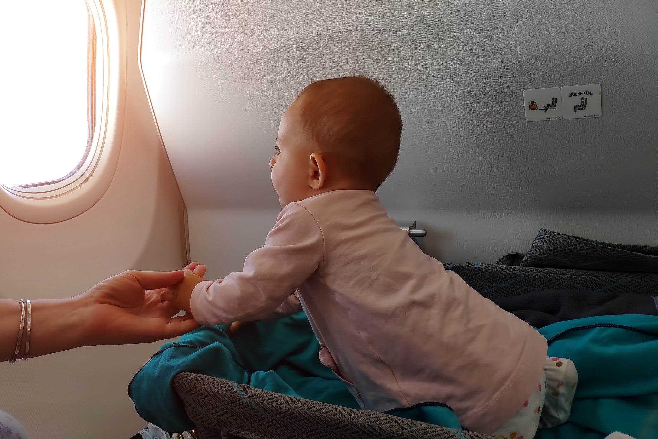 airplane bassinet size