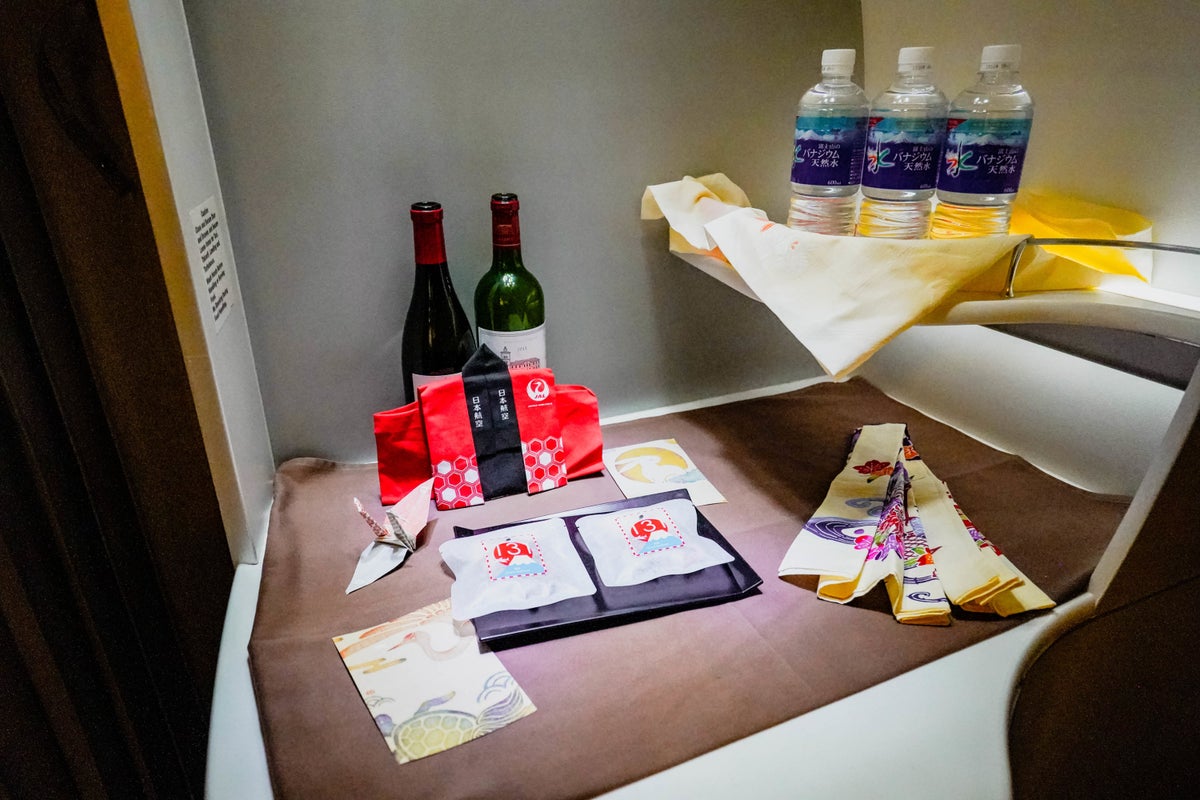 Japan Airlines Boeing 777 300ER First Class Snack bar