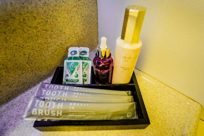 Japan Airlines Boeing 777 300ER First Class Washroom amenities