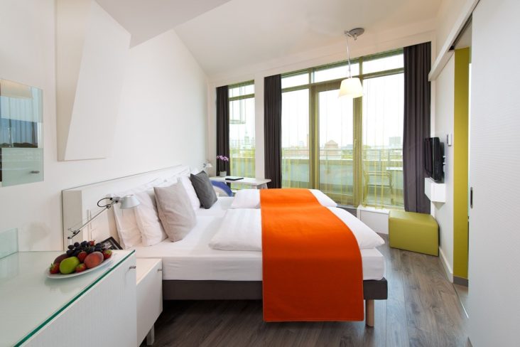 Hotel room cancellation policies Hotel room