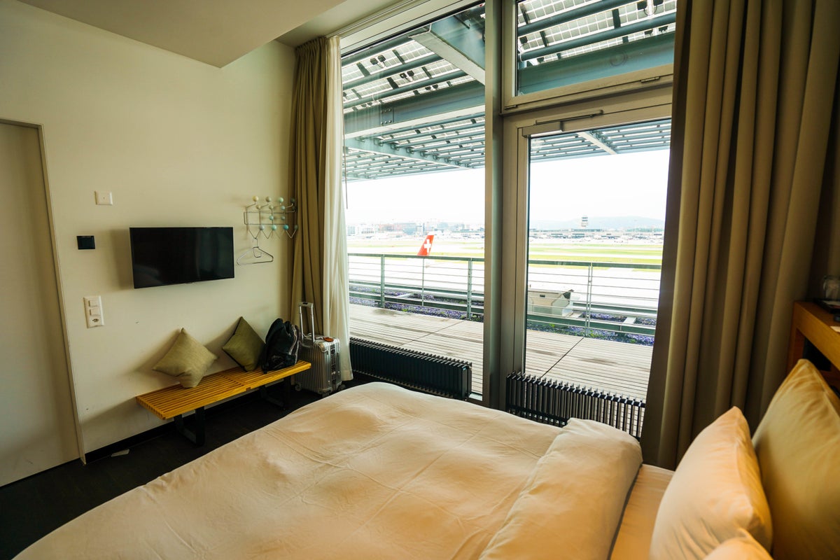 SWISS Air First Class Lounge Day room
