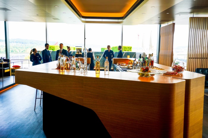 SWISS Air First Class Lounge Main bar SWISS First Class Lounge Main bar