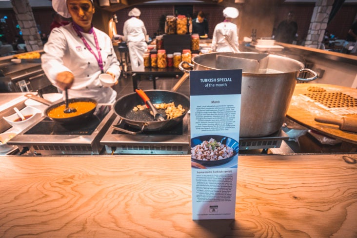 Turkish Airlines Business Lounge Manti Live Cooking Station Turkish Airlines Business Lounge Manti Live Cooking Station