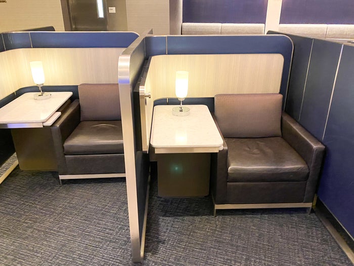United Polaris Lounge ORD Chair