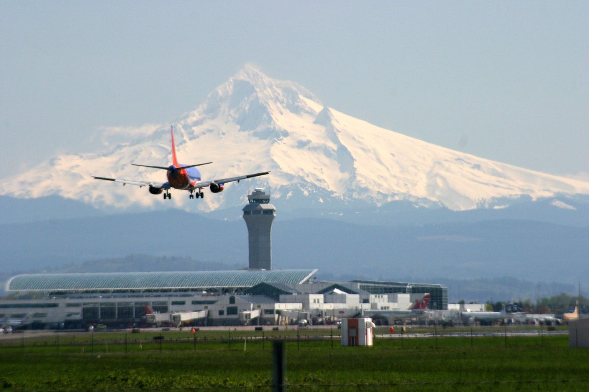 Portland International Airport [PDX] — Ultimate Terminal Guide
