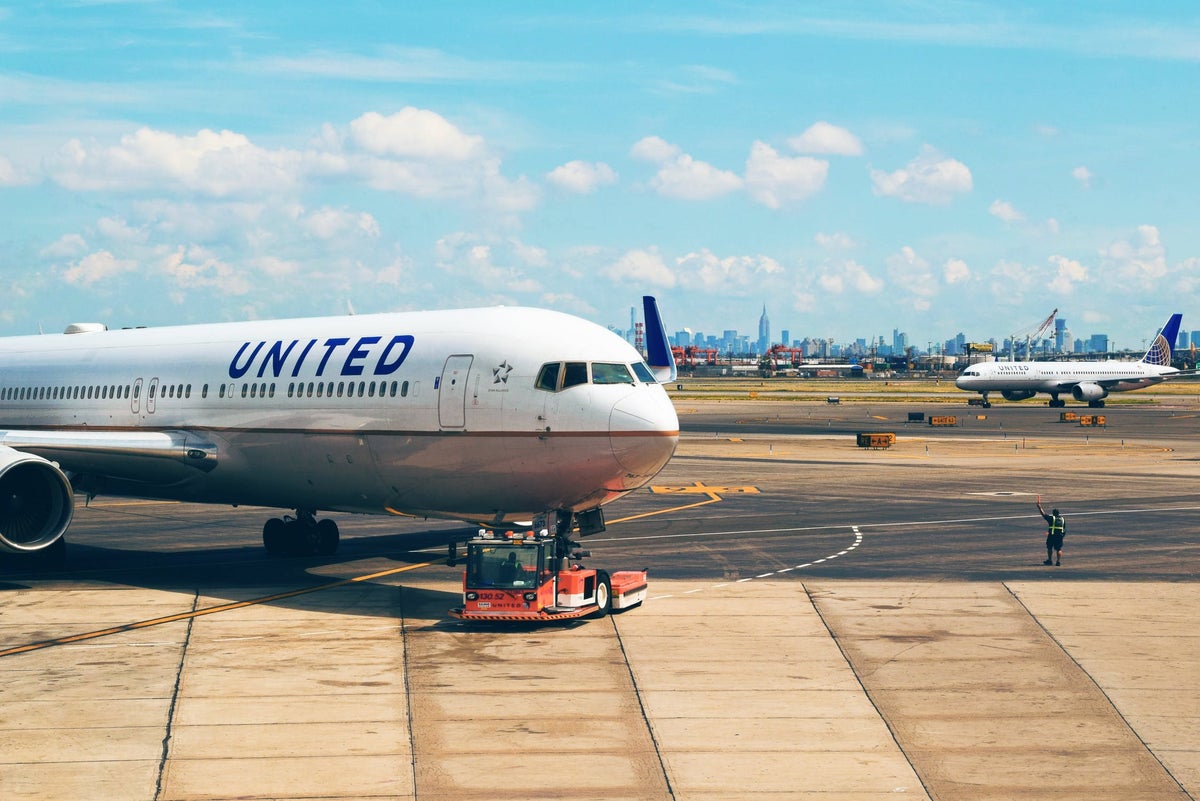United Airplane Newark New Jersey New York NYC