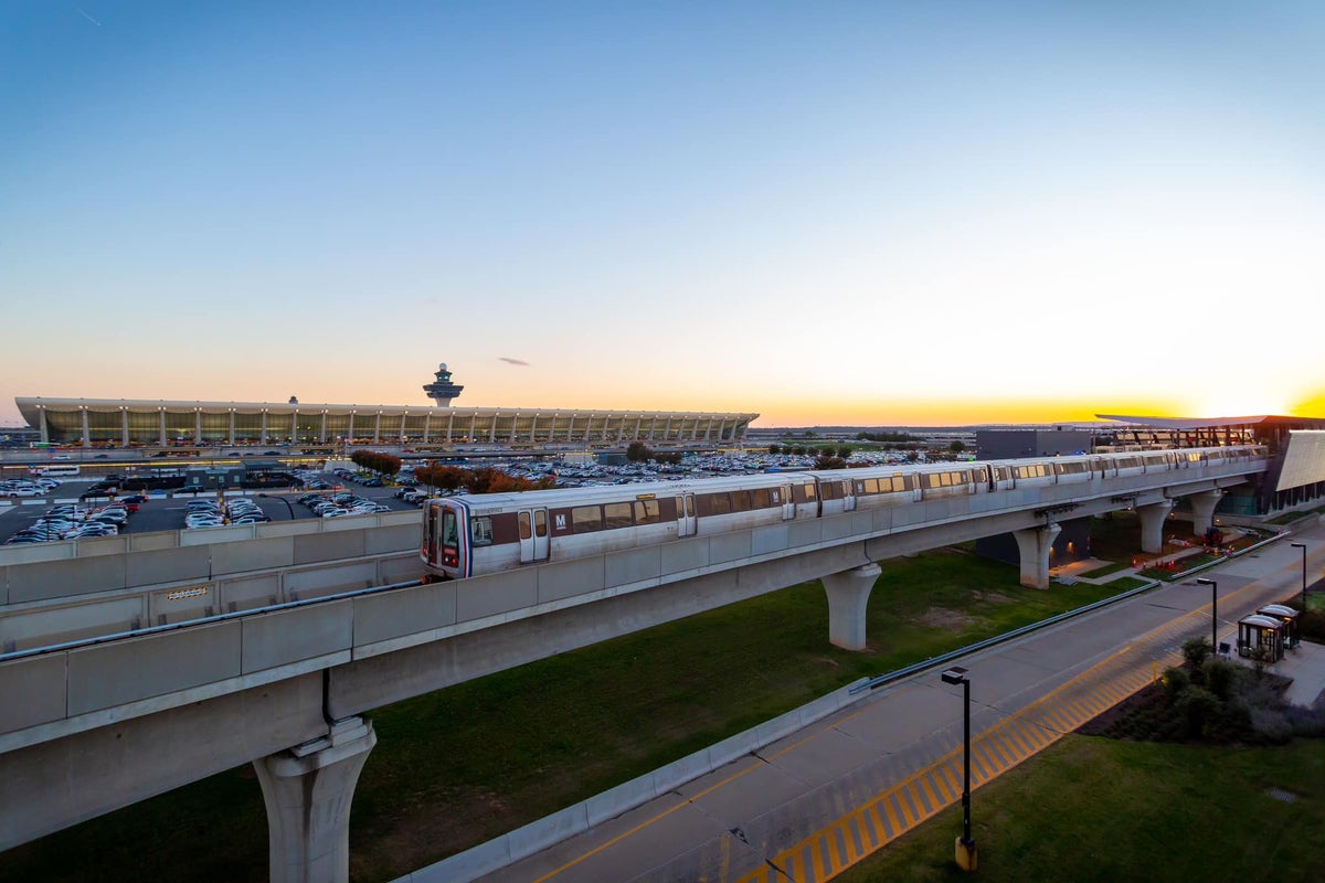 Washington Dulles International Airport Metro Forward Silver Line