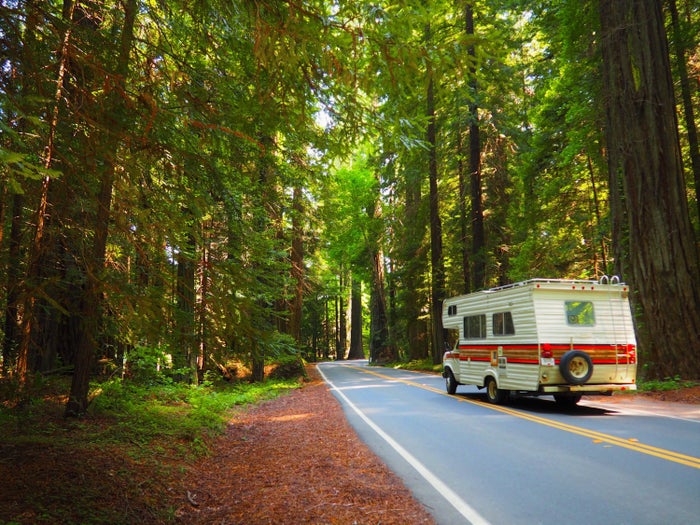 The Ultimate Guide to Renting Cheap Campers and RVs [2025]