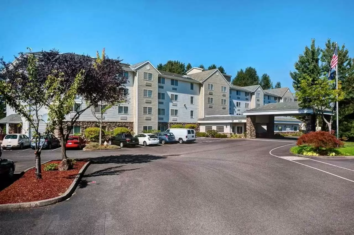 Country Inn Suites by Radisson Portland International Airport OR