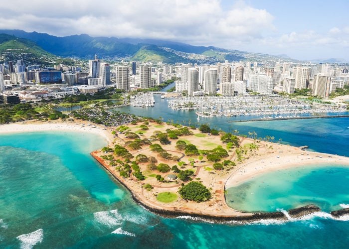 Alaska Airlines Adds Year-round Service From Seattle Paine Field to Honolulu