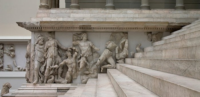 Pergamon Altar, view of the Gigantomachy frieze / north risalit