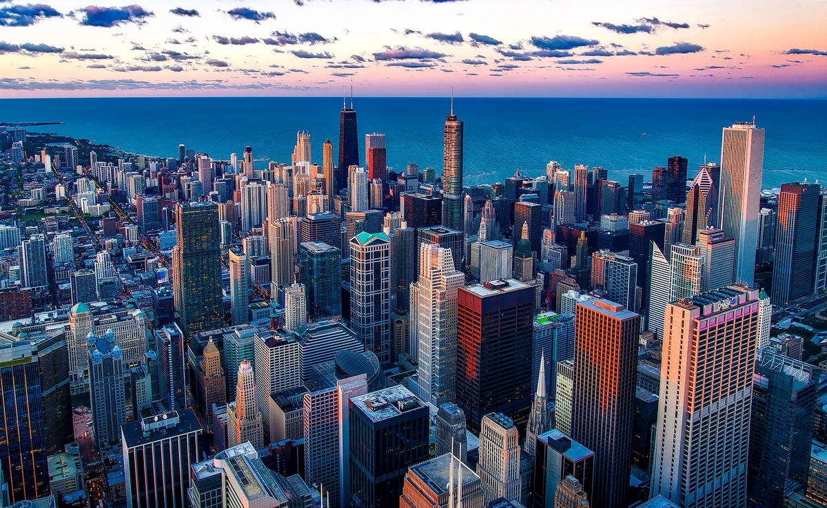 The 12 Best Cheap Hotels in Chicago, Illinois [2024]