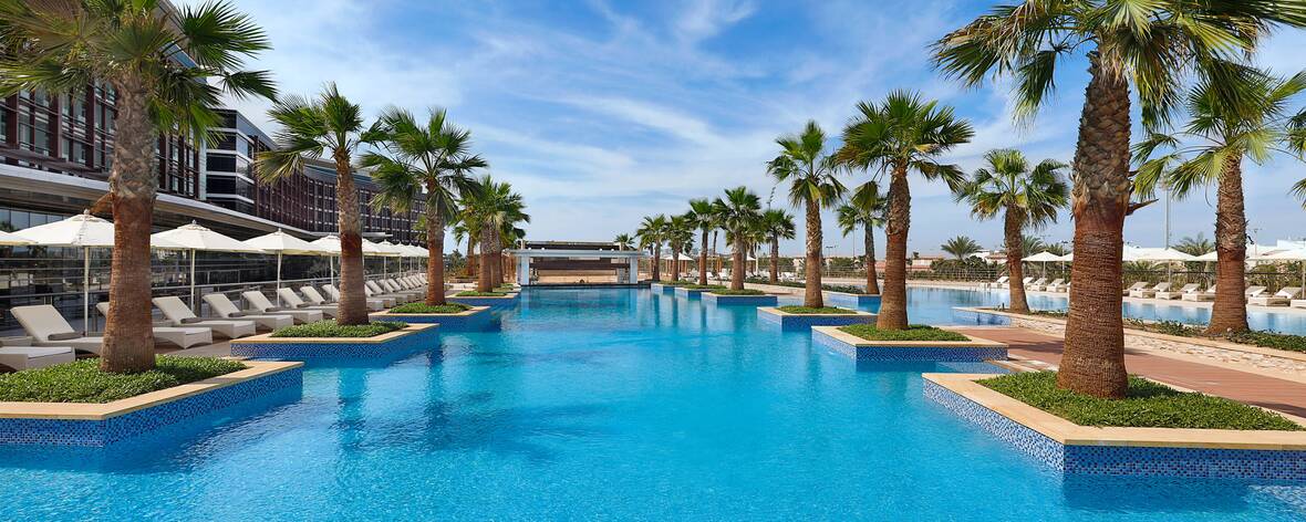 Marriott Hotel Al Forsan Swimming Pool Abu Dhabi