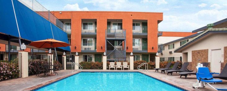 Travelodge Anaheim Inn Suites Travelodge Anaheim Inn Suites