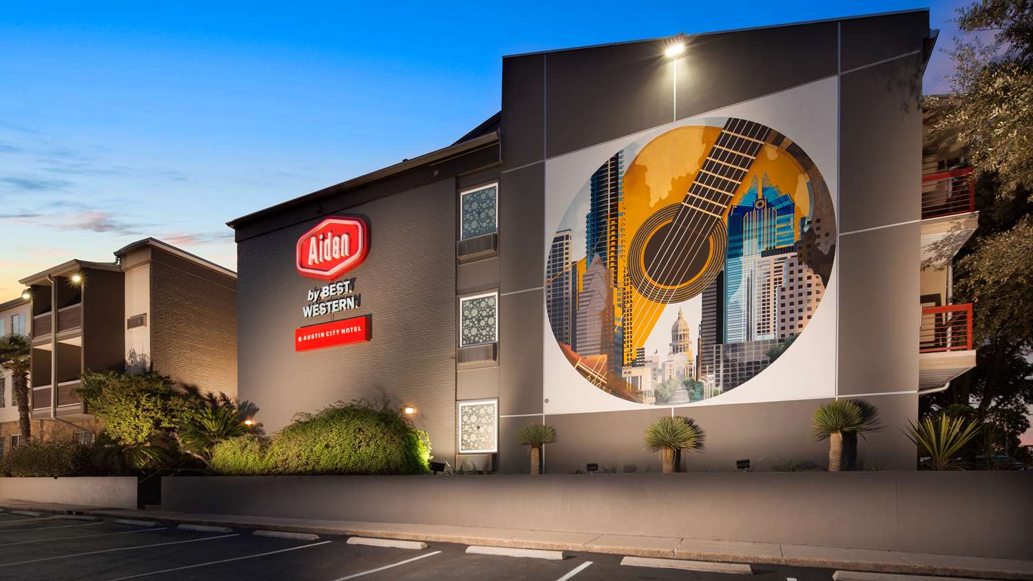 18 Best Western Hotel Brands Economy, Upscale & Luxury [2023]